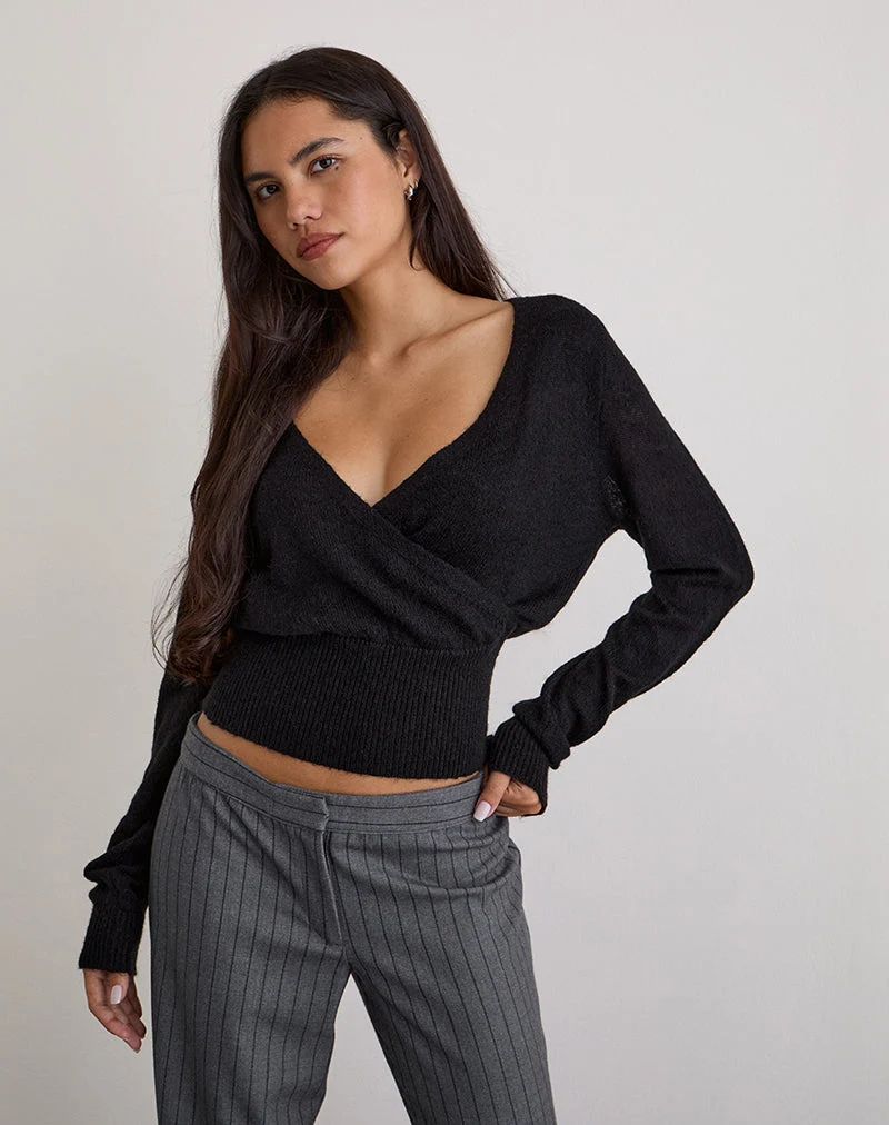Nilza Wickeltop aus schwarzem Strick