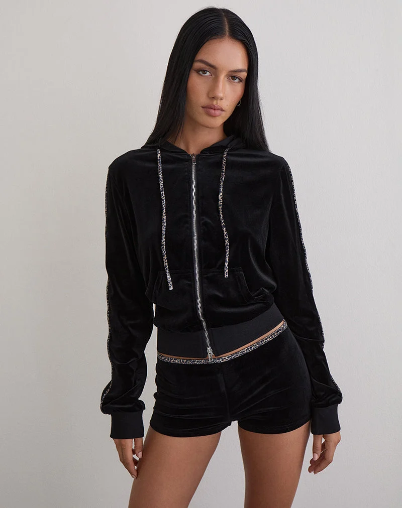Jona Hoodie in Schwarz mit Leopardenmuster