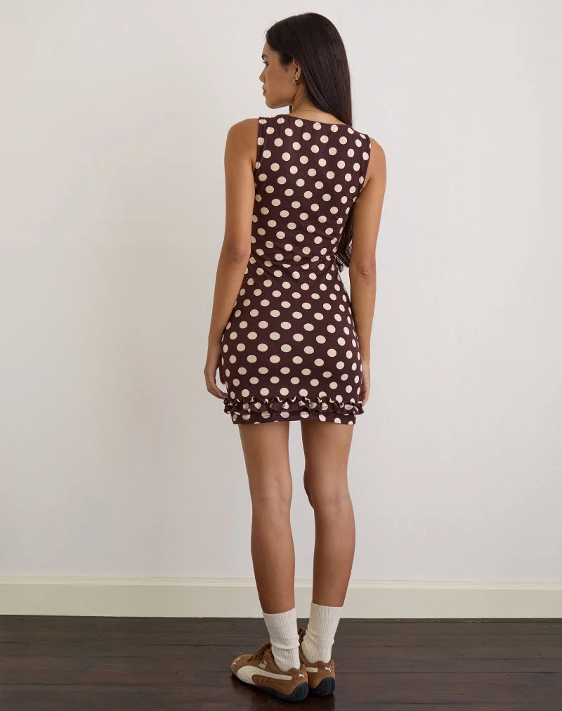 Vadora Rüschensaum-Minikleid in Braun mit großer Polka-Creme