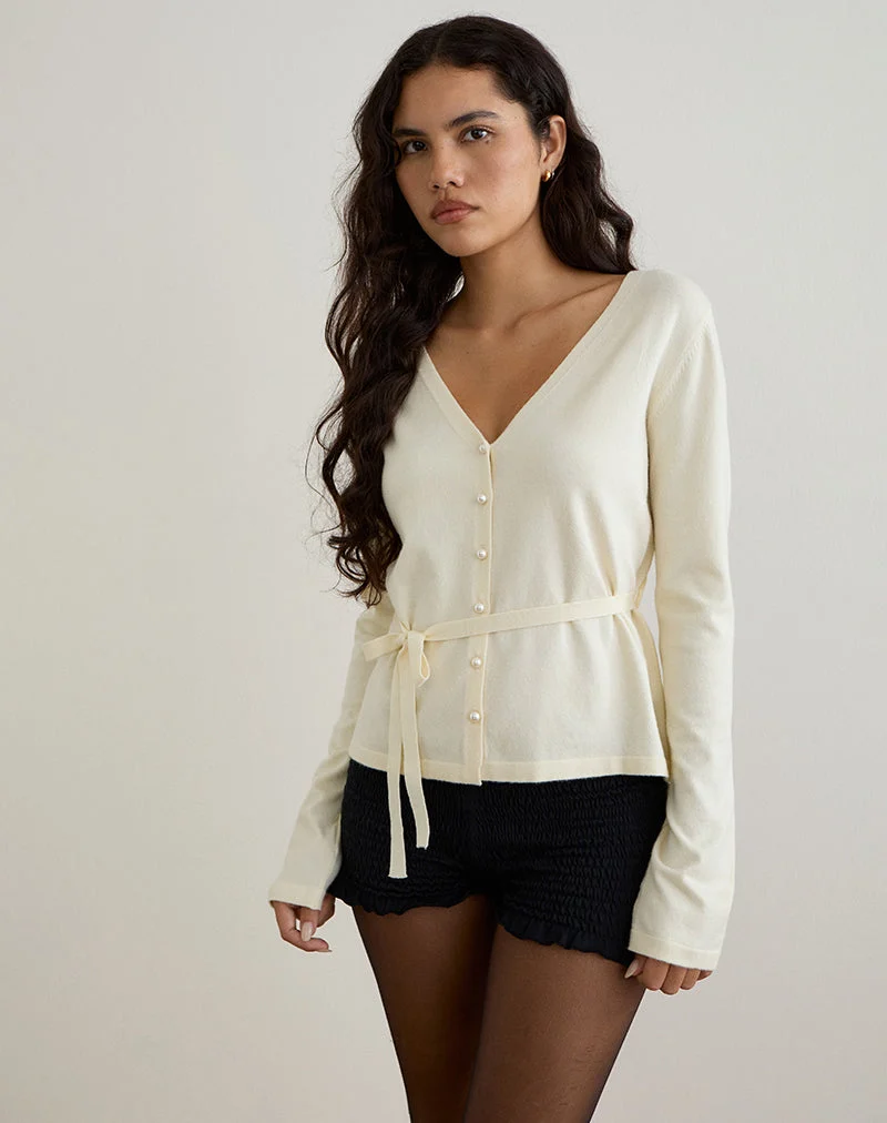 Divya Strickjacke mit Krawatte aus Strick in Creme