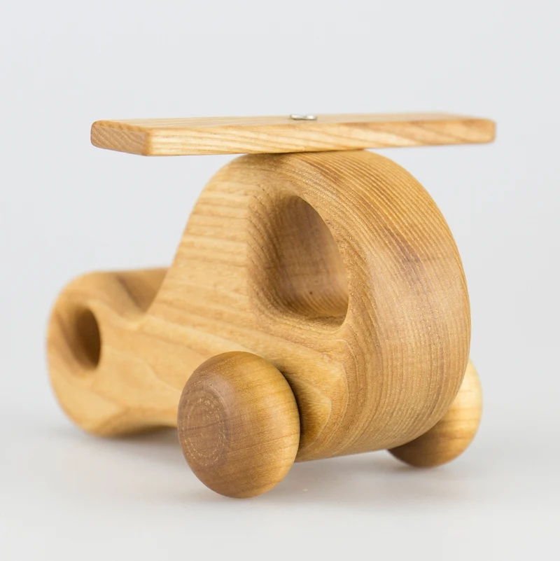 Kleiner Holzhubschrauber