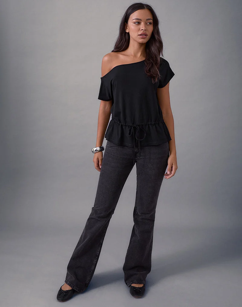 Sika One Shoulder Top in Schwarz mit Bindegürtel