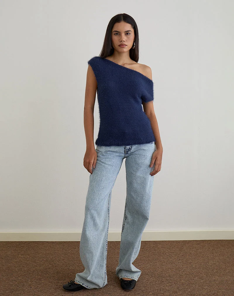 Calyce Top aus flauschigem Strick Navy