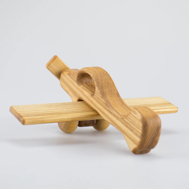 Sportflugzeug aus Holz