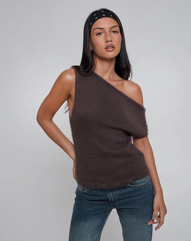 Calyce Schulterfreies Top aus flauschigem Strick in Dunkelbraun