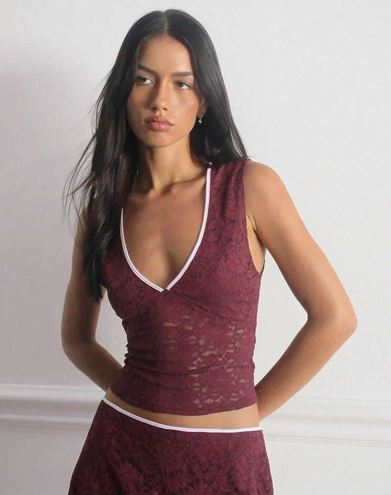 Lihat Top aus Spitze in Burgund mit rosa Einfassung