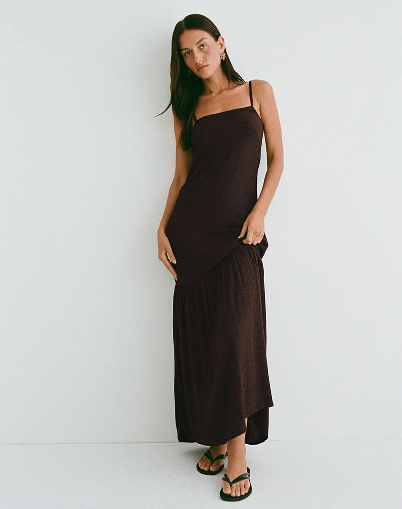 Jenesis Maxikleid in Crinkle Bitter Chocolate