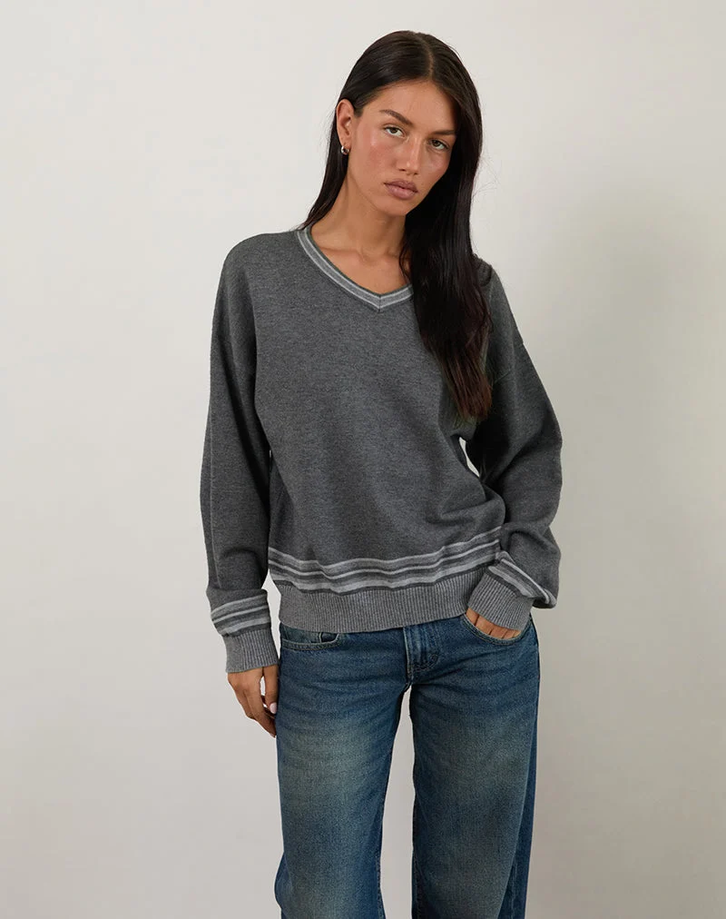 Yarnia Slouchy V-Ausschnitt Pullover in Anthrazit