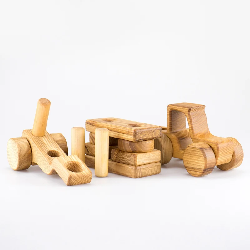 Holztraktor zum Stecken