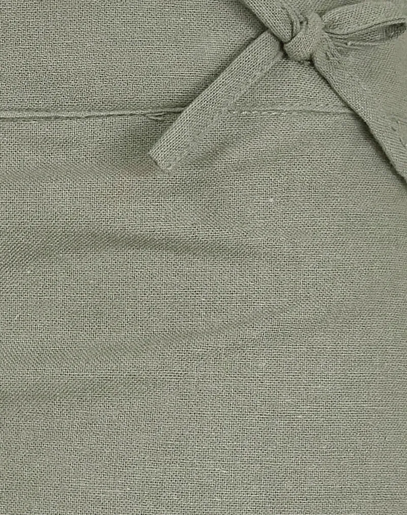 Blazy Tie Short aus Leinen Schiefergrün