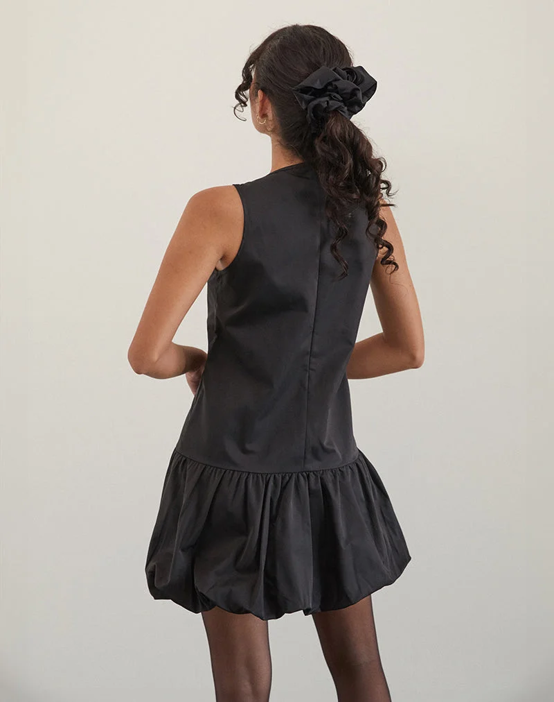 Tamilo Bubble Saum Minikleid in Schwarz