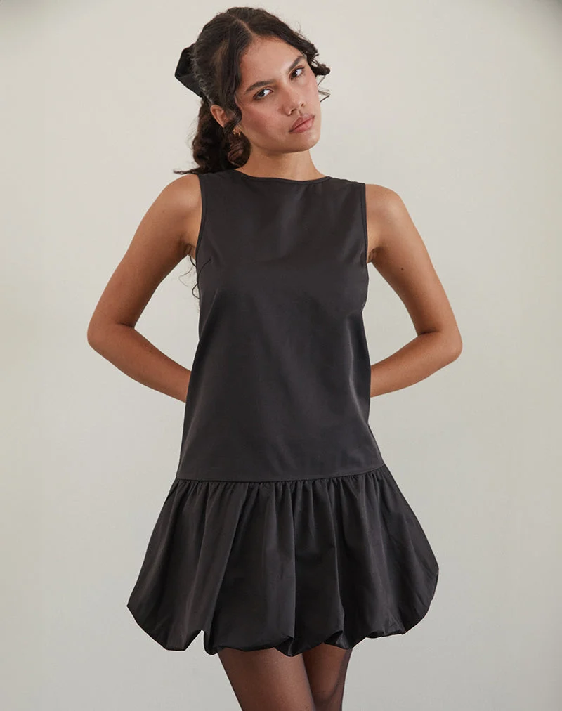 Tamilo Bubble Saum Minikleid in Schwarz