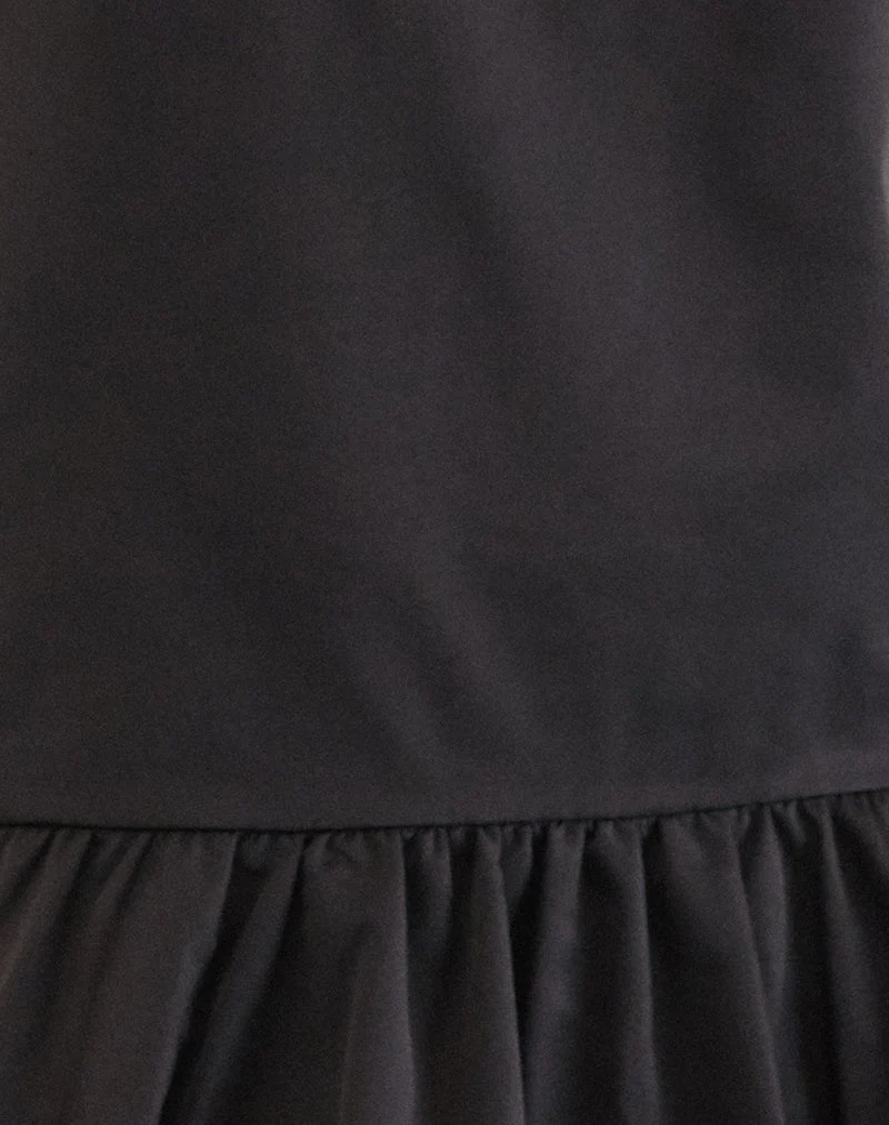 Tamilo Bubble Saum Minikleid in Schwarz