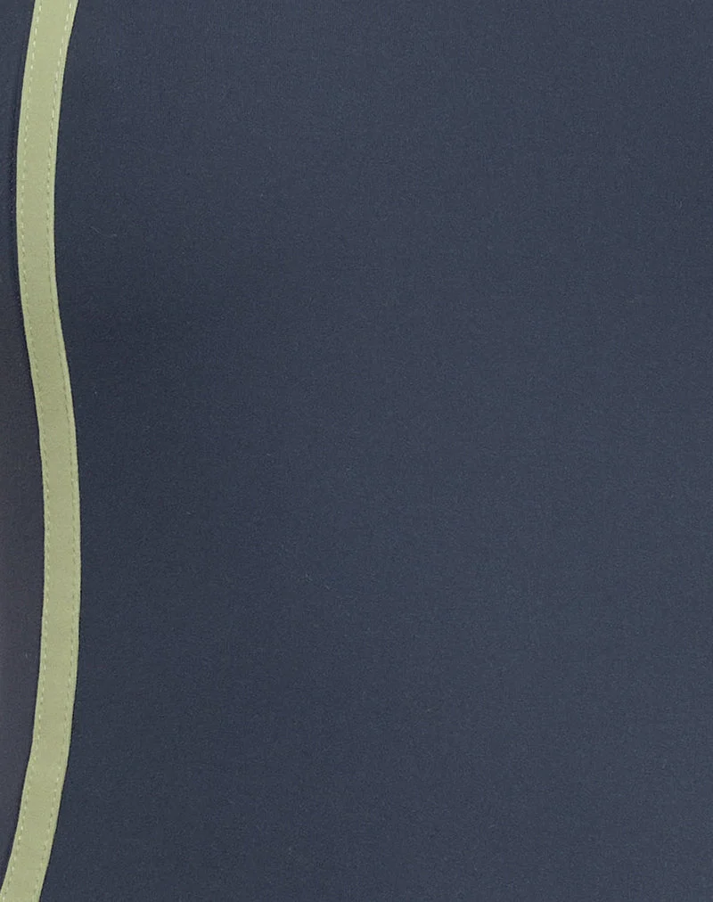 Pilon Vest Top in Marineblau mit Salbei-Bindung