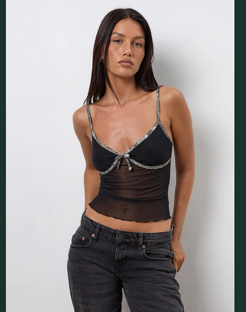 Dalan Cami Top aus schwarzem Mesh mit Waldtarnbesatz
