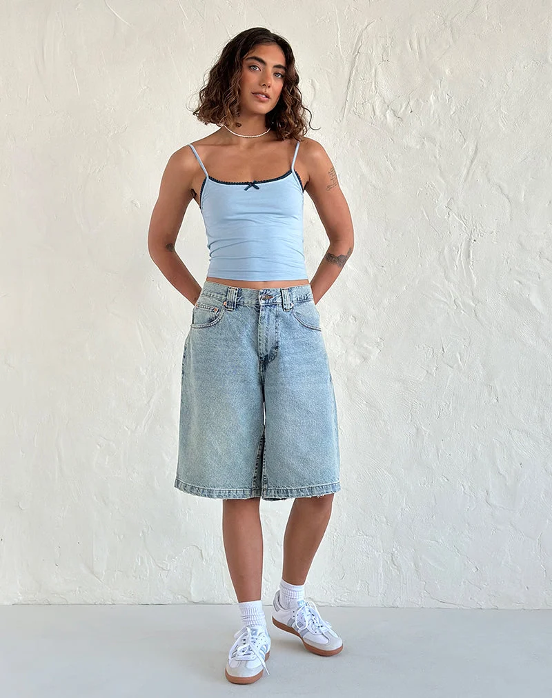 Suna Vest Top in Nantucket Blau mit mineralblauen Besätzen