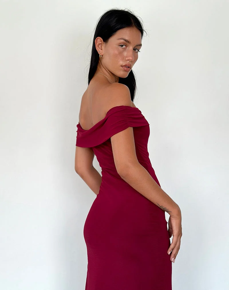Tarna Bardot Maxikleid aus Mesh Burgundy