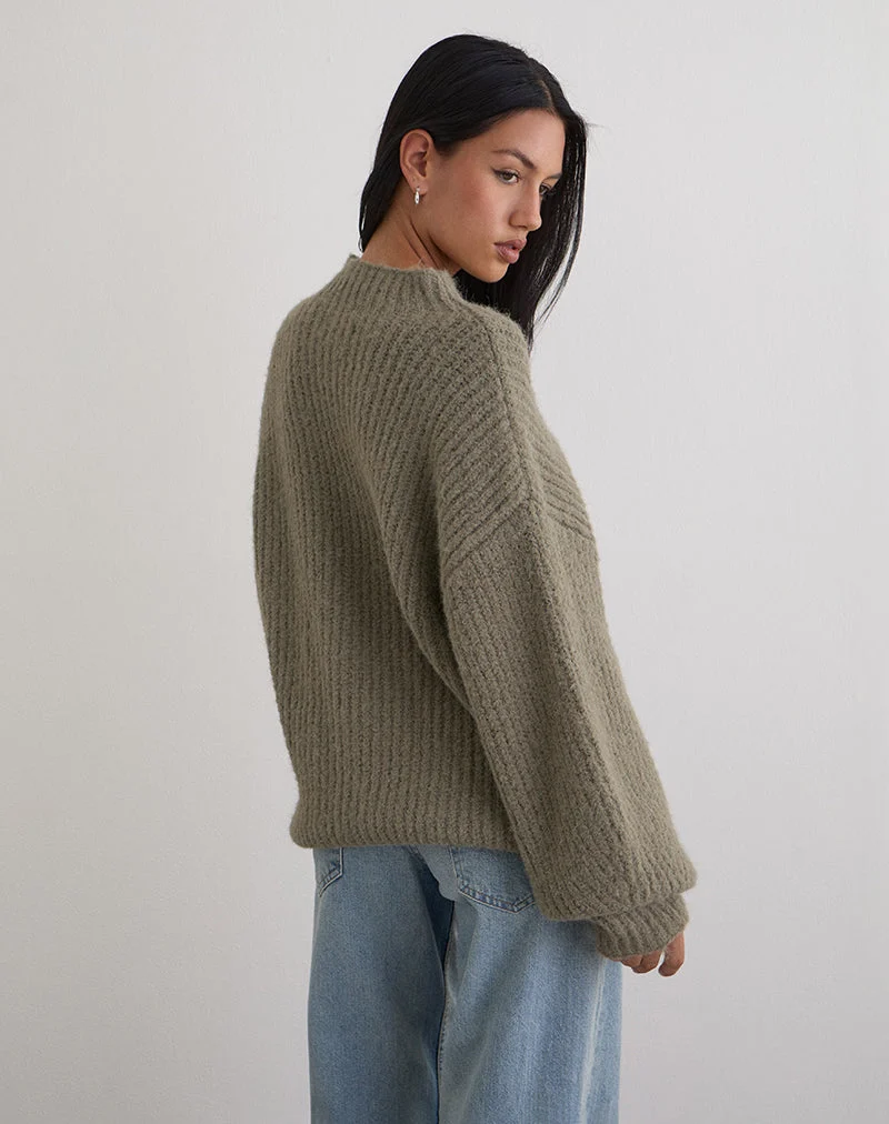 Viola Oversized Strickpullover in Hell-Olive