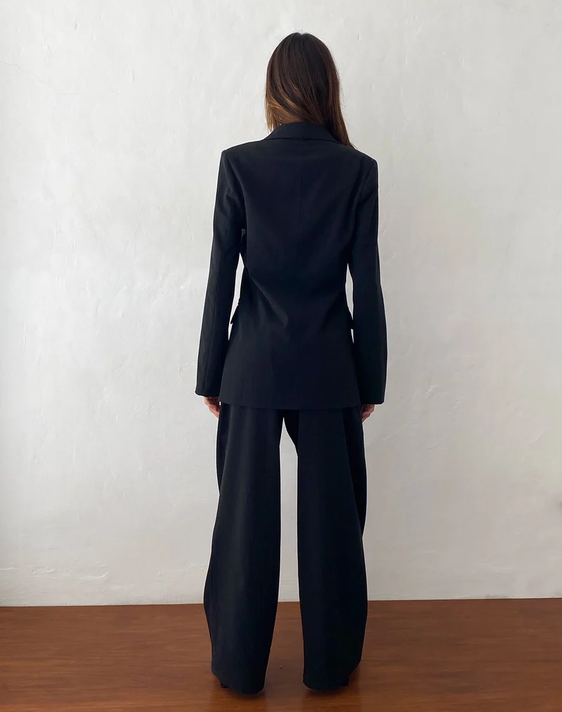 Nailaka Low Rise Tailored Trouser mit weitem Bein in Schwarz