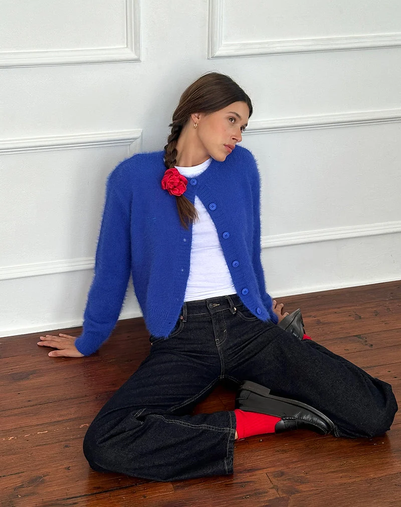 Audrina Strickjacke in flauschigem Kobaltblau