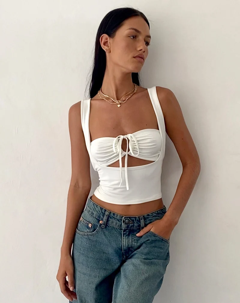 Ulani Crop Top in Elfenbein